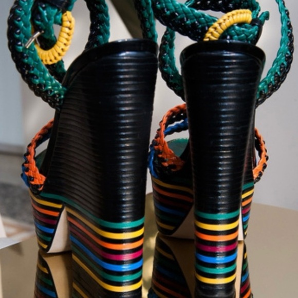 Designer Sergio Rossi Leather Wedge Cross Strap - Picture 3 of 6